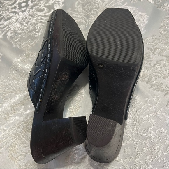 Gianni Bini “Saddle” Black Leather Western Style Mules Size 7.5-run small size 7 - Picture 10 of 11